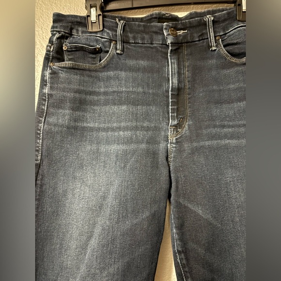 MOTHER High Waisted Looker Ankle Fray in Last Call Wash Dark Blue Skinny. Size32 - Picture 6 of 16